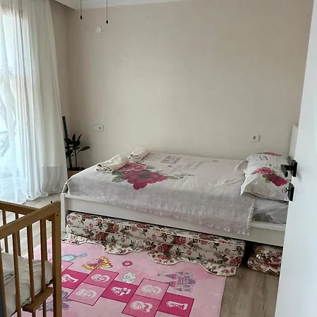 아파트 Mirlav Teras Kat Ayvalı